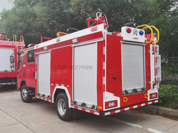 1709778712_3e466d3683ccde03b4be-1.jpg FOTON 2.5 ton Foam Fire Truck