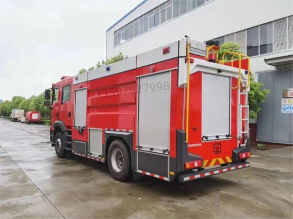 SHACMAN 8-Ton Foam Fire Truck