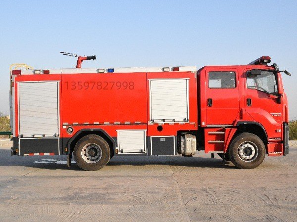 ISUZU 8.5‑Ton Water Tank Fire Truck