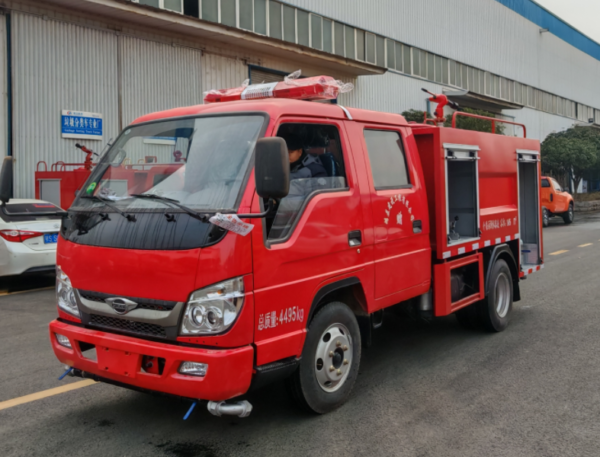 1711937940_140e10b83f296f113320-1.png Foton Double-Row Cab Blue-Plate 2-Ton Fire Sprinkler Truck