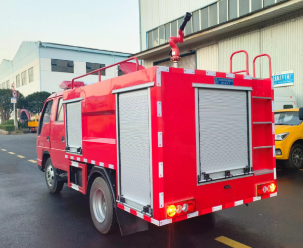 1711938009_e0f42e6a1b38361c2260-1.png Foton Double-Row Cab Blue-Plate 2-Ton Fire Sprinkler Truck