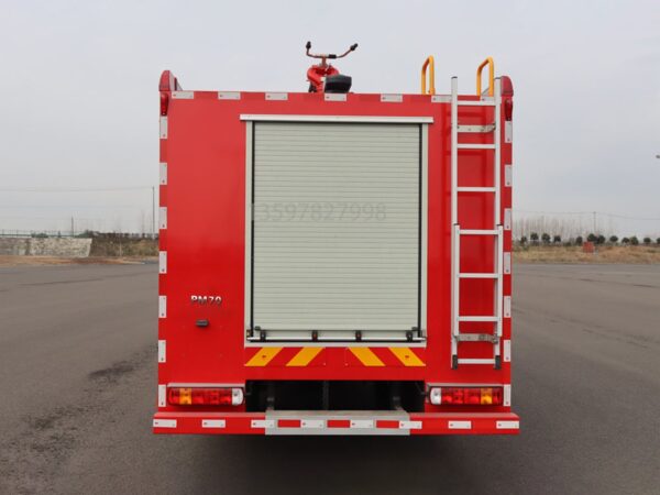 Sinotruk HOWO 7.49 Ton Forest Fire Truck