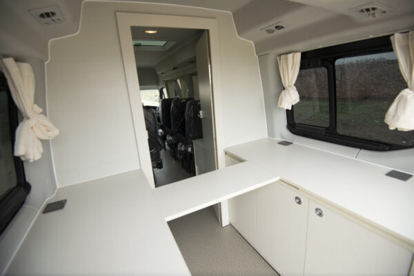 Iveco Ousheng Plasma Transport Vehicle