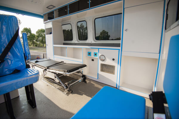 SAIC MAXUS V80 Long WB High Roof Basic Transfer Ambulance (Negative Pressure Upgrade Available)