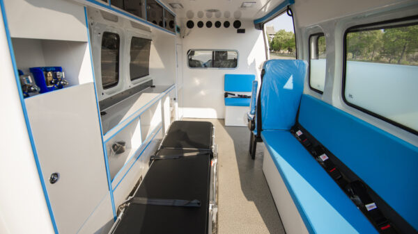 SAIC MAXUS V80 Long WB High Roof Basic Transfer Ambulance (Negative Pressure Upgrade Available)