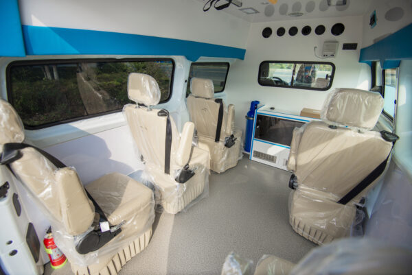 Ford V362 Semi‑patient Monitoring Ambulance, 5 Seats