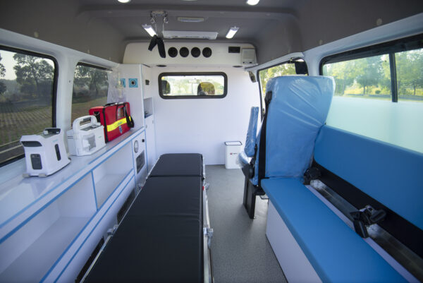 JMC Teshun Short‑WB High‑Roof Chassis Transfer Ambulance