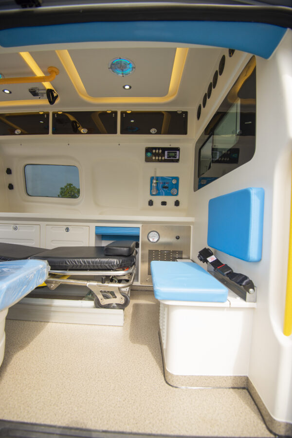 Ford Transit V362 Aviation‑style Monitoring Ambulance