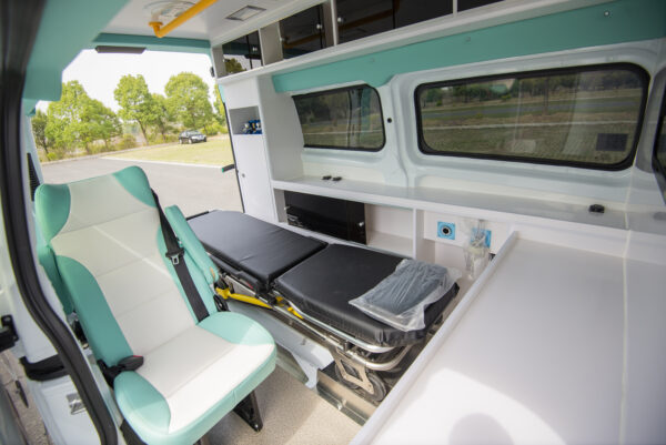 Ford Transit V362 Monitoring Ambulance
