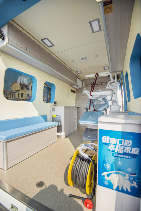 SAIC MAXUS V90 Long WB High Roof Chassis Mobile Dental Clinic Service Vehicle