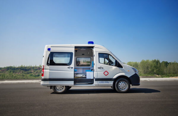 Foton Tuyano E Short‑WB Mid Roof Chassis Monitoring Ambulance
