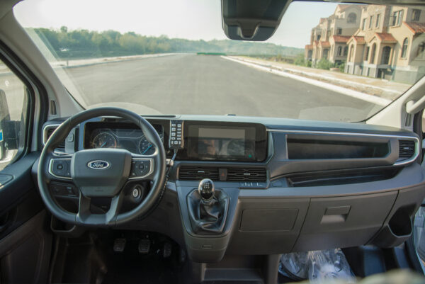 Ford V362 Double‑cab Transfer Ambulance