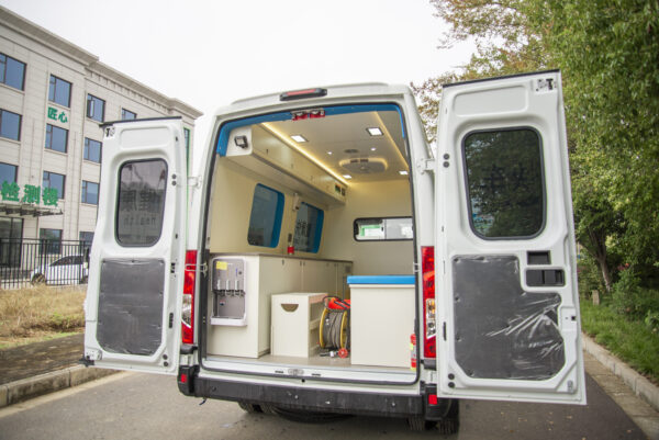 Iveco Ousheng Health Express (Mobile Medical‑Exam Vehicle)