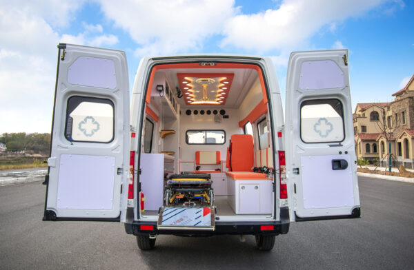New Gen Dongfeng Yufeng (Short WB, High Roof) Monitoring Ambulance
