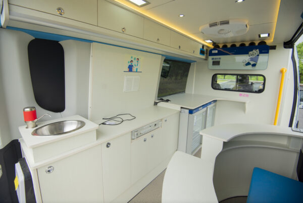 DSC_9030 Iveco Ousheng Vaccination Vehicle