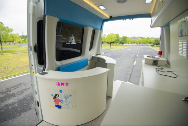 DSC_9040 Iveco Ousheng Vaccination Vehicle