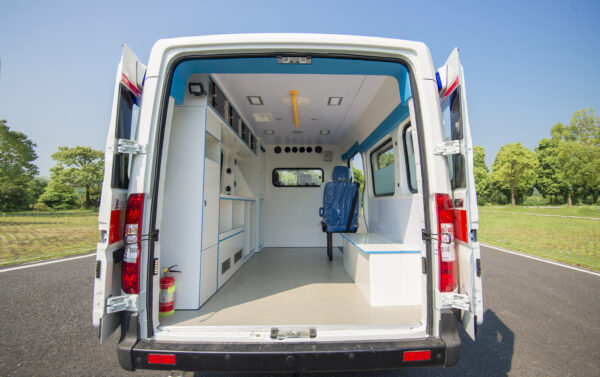 DSC_9285 Dongfeng Yufeng Short WB Chassis Monitoring Ambulance